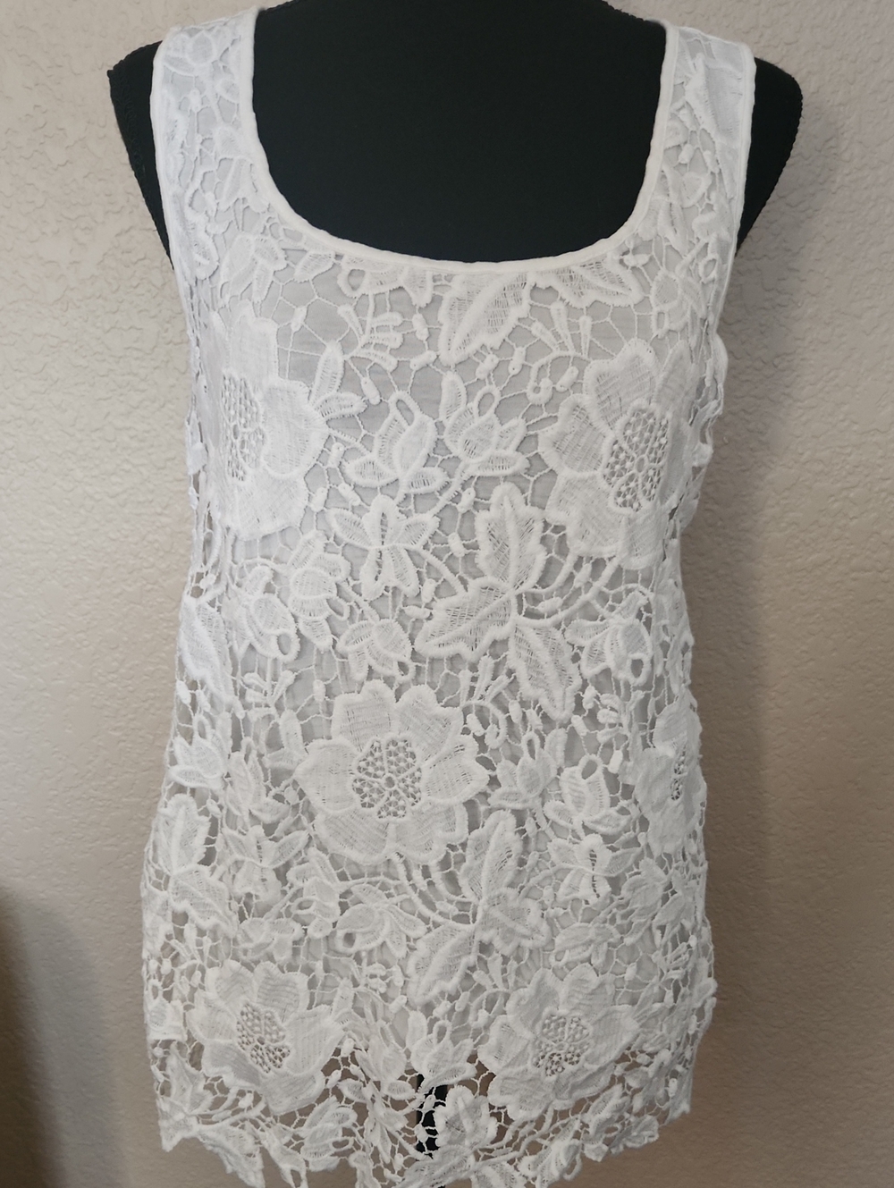 Cupio White Floral Lace Tank Top